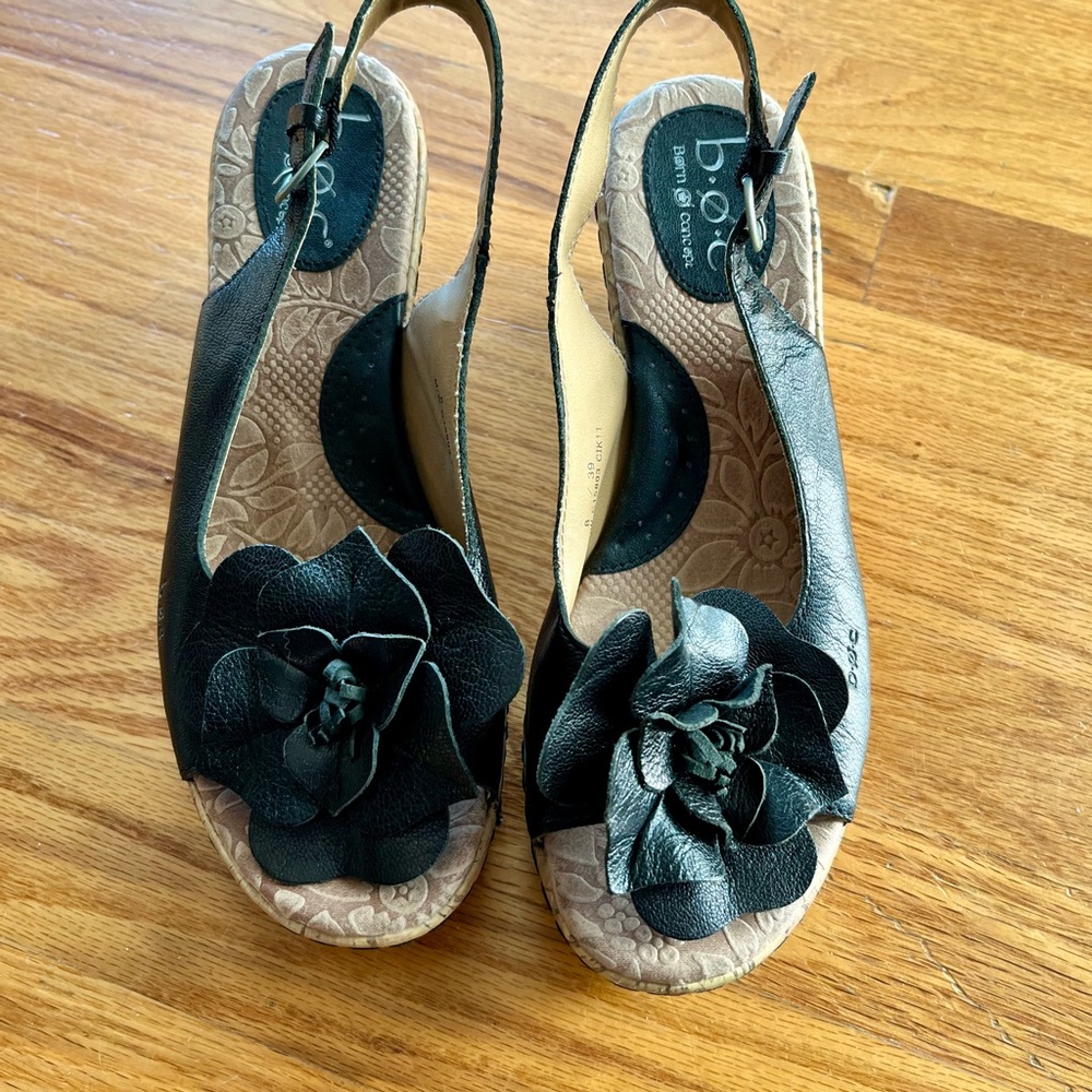 b.o.c. Born Poppy Sandals Size 8